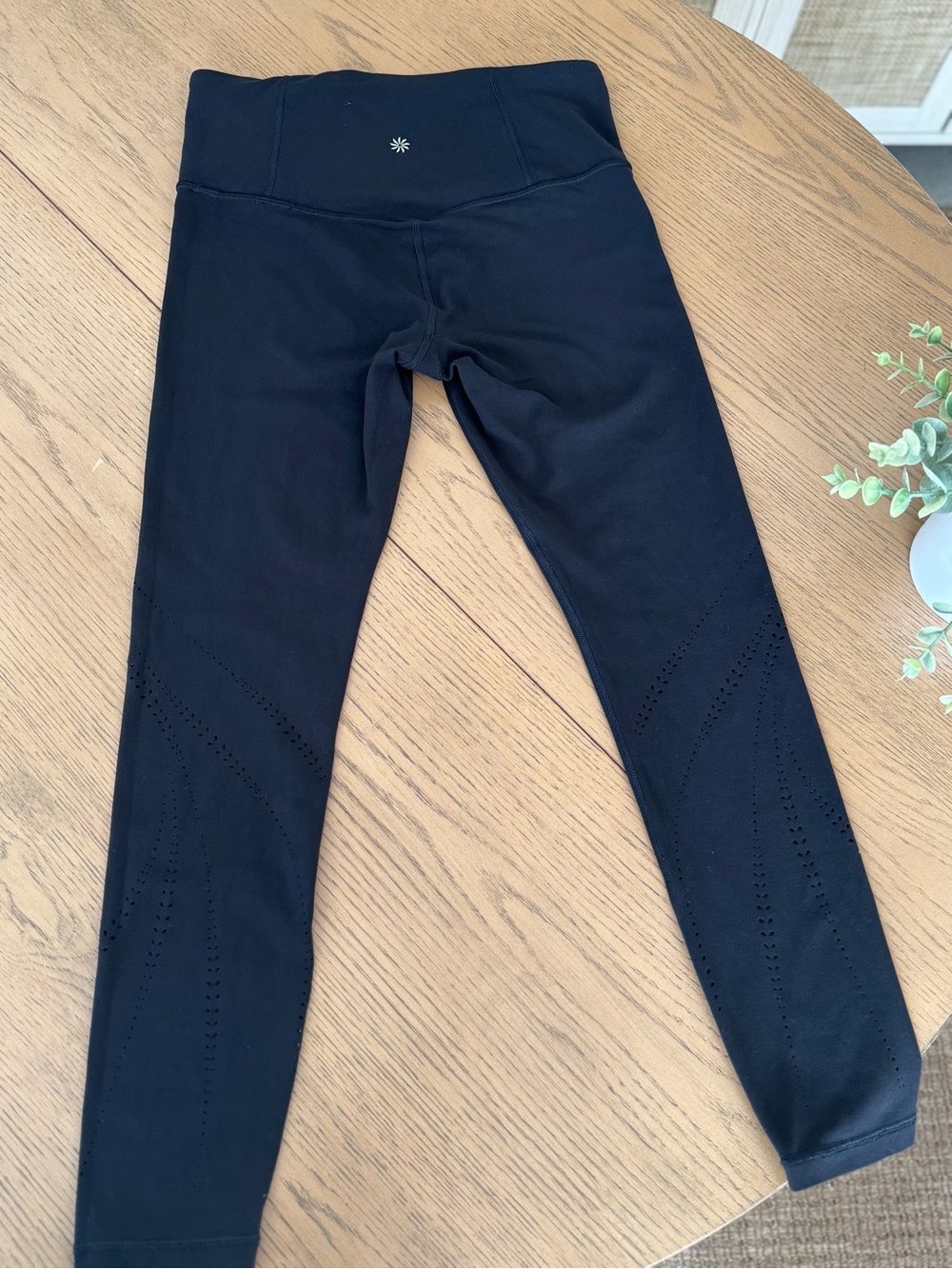 Athleta Elation Laser Cut Tight Leggings Black High Rise Yoga Pants Size SP - Picture 6 of 7